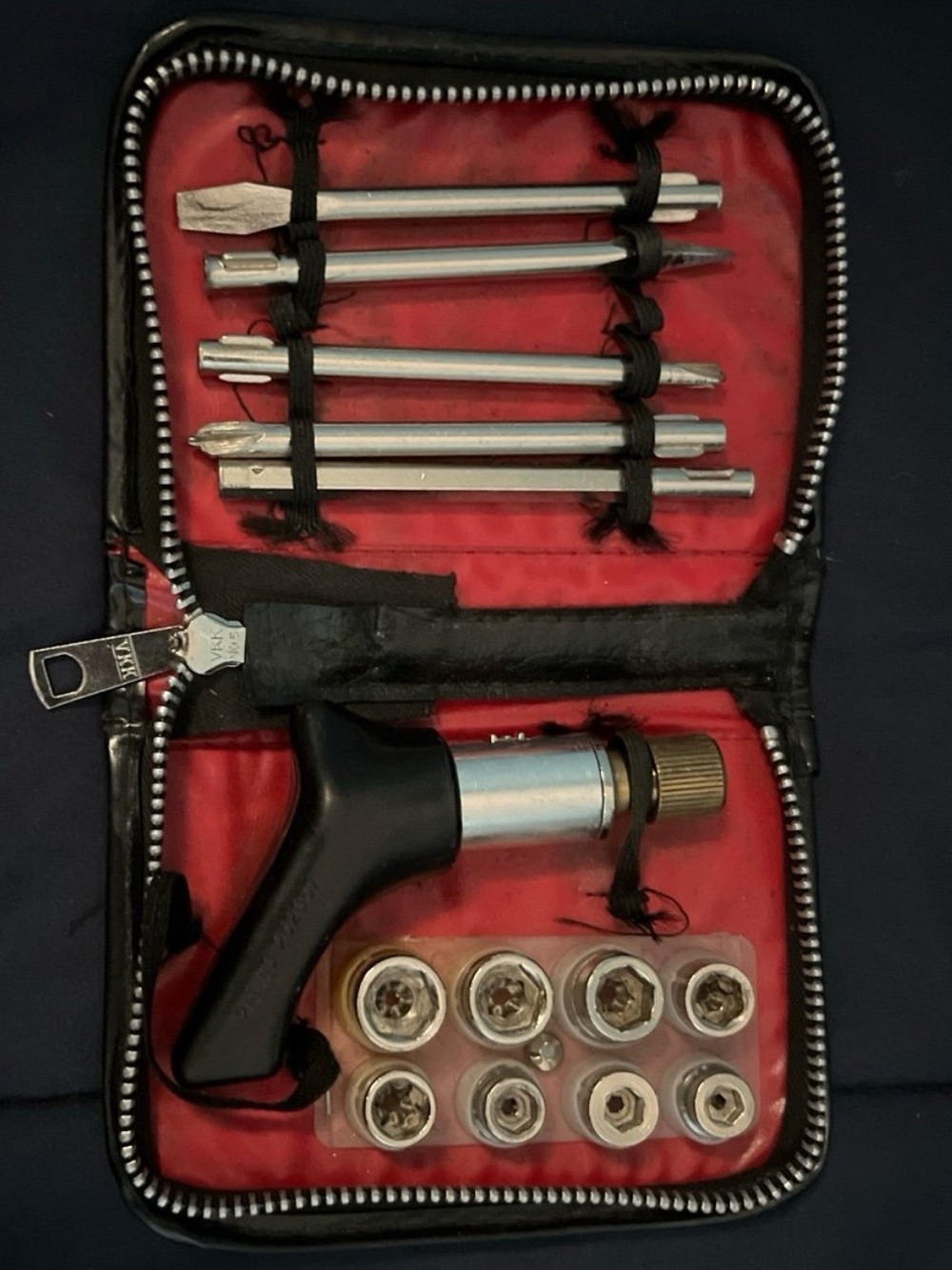 15 Piece Ratchet Sockets Screwdriver Tool Kit w/Zippered Faux Leather Carry Case